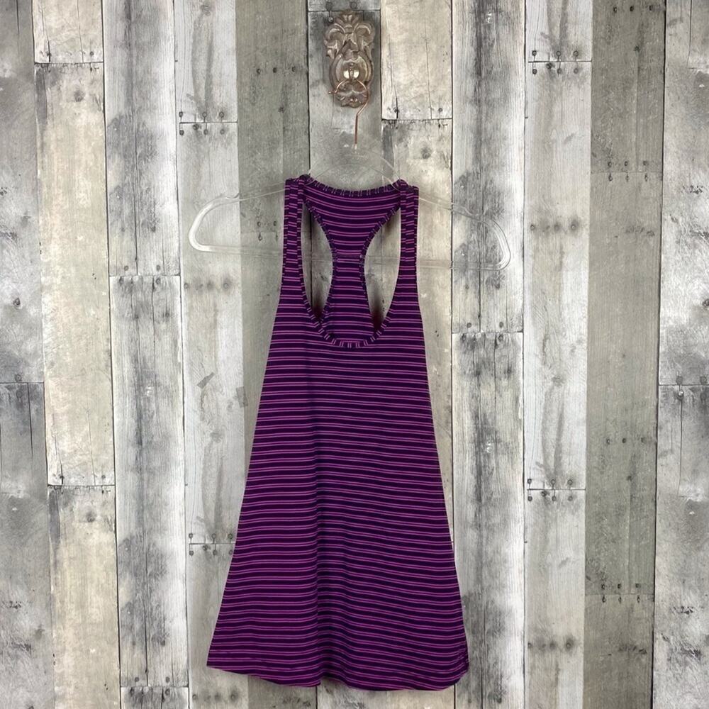 Lululemon Cool Racerback in Hyper Stripe Raspberry Glo Light / Plum Size 6 - Picture 2 of 13